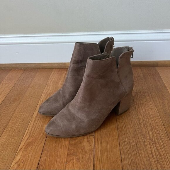 SHEIN Women's Tan Beige Faux Suede Ankle Heel Boots Booties Point Toe Size 8 - Picture 1 of 6